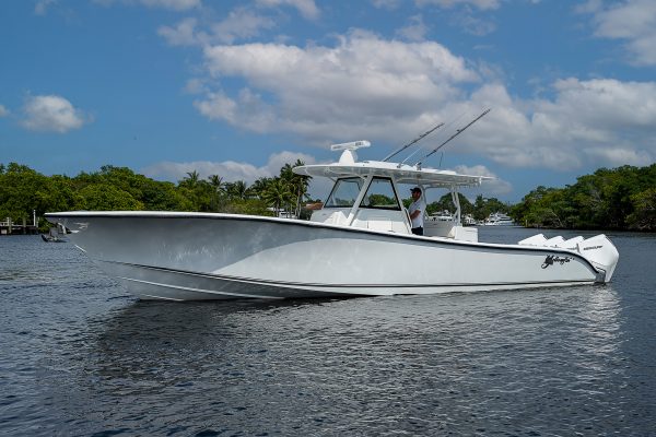 2022-Yellowfin-39-For-Sale-Florida-Y3920-004-Exterior_1920w